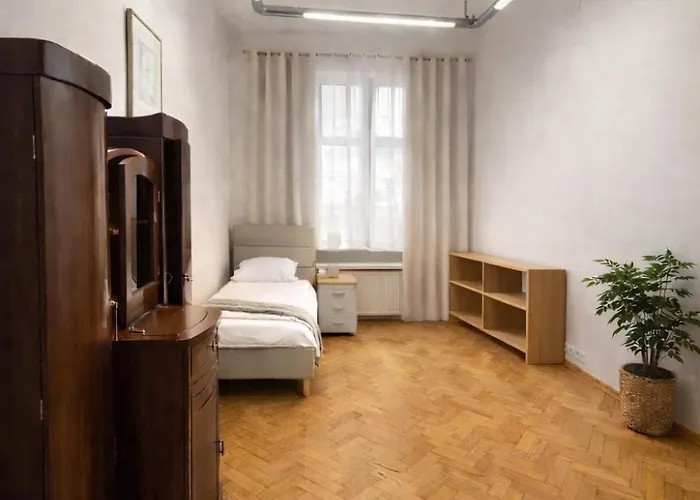 Urban Nest Dluga 82 Apartment Krakow