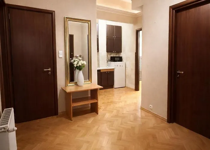 Urban Nest Dluga 82 *